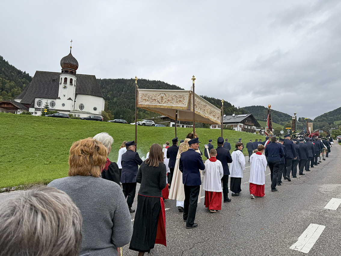 Prozession Au 03
